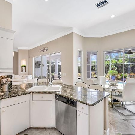 Lux Family 3 Bedroom With Pool Villa Walk To Beach And Mercato North North Naples Eksteriør bilde